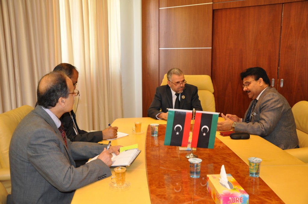 اجتماع السيد وزير التخطيط مع سفير دولة الهند