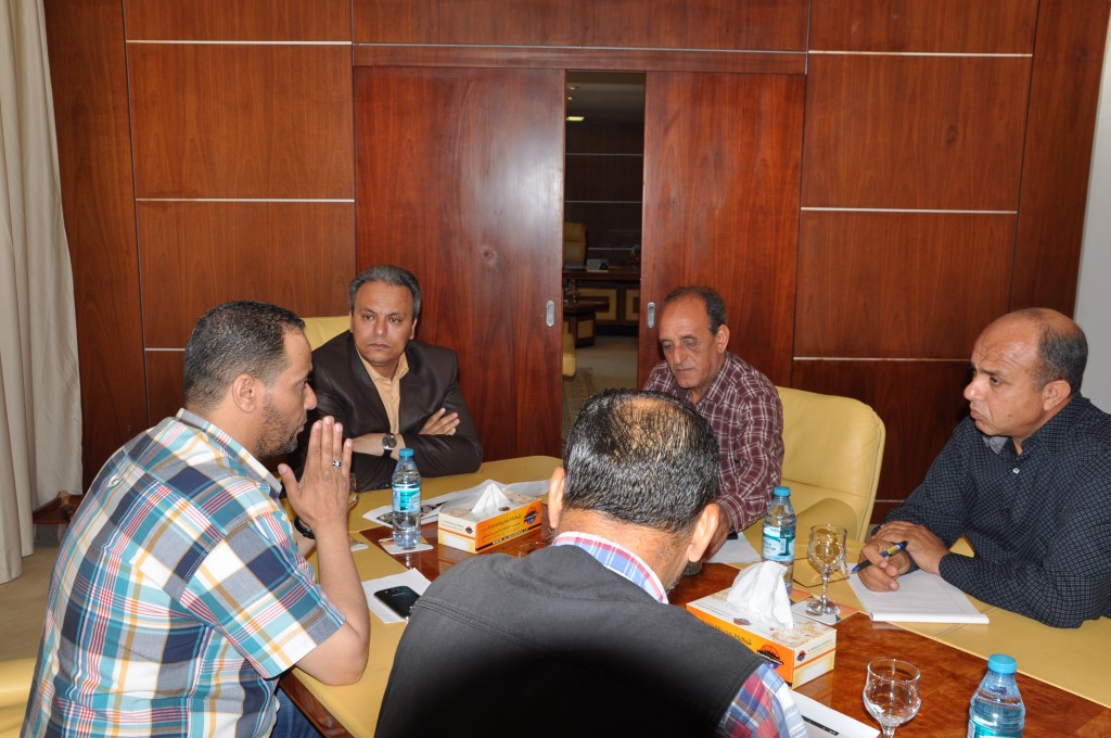 اجتماع وزير التخطيط بالفريق الأعلامي